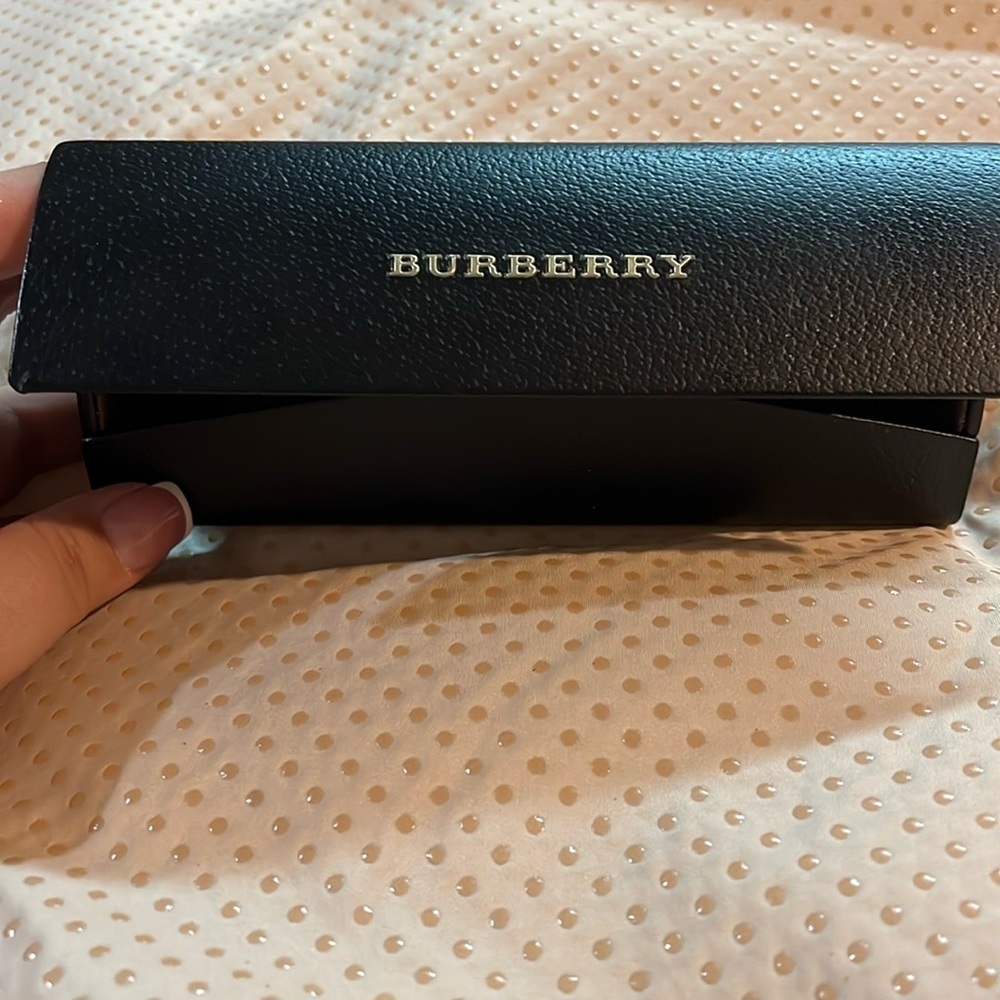Burberry Sunglasses Eyeglasses Black Leather Hard Case Magnetic Close